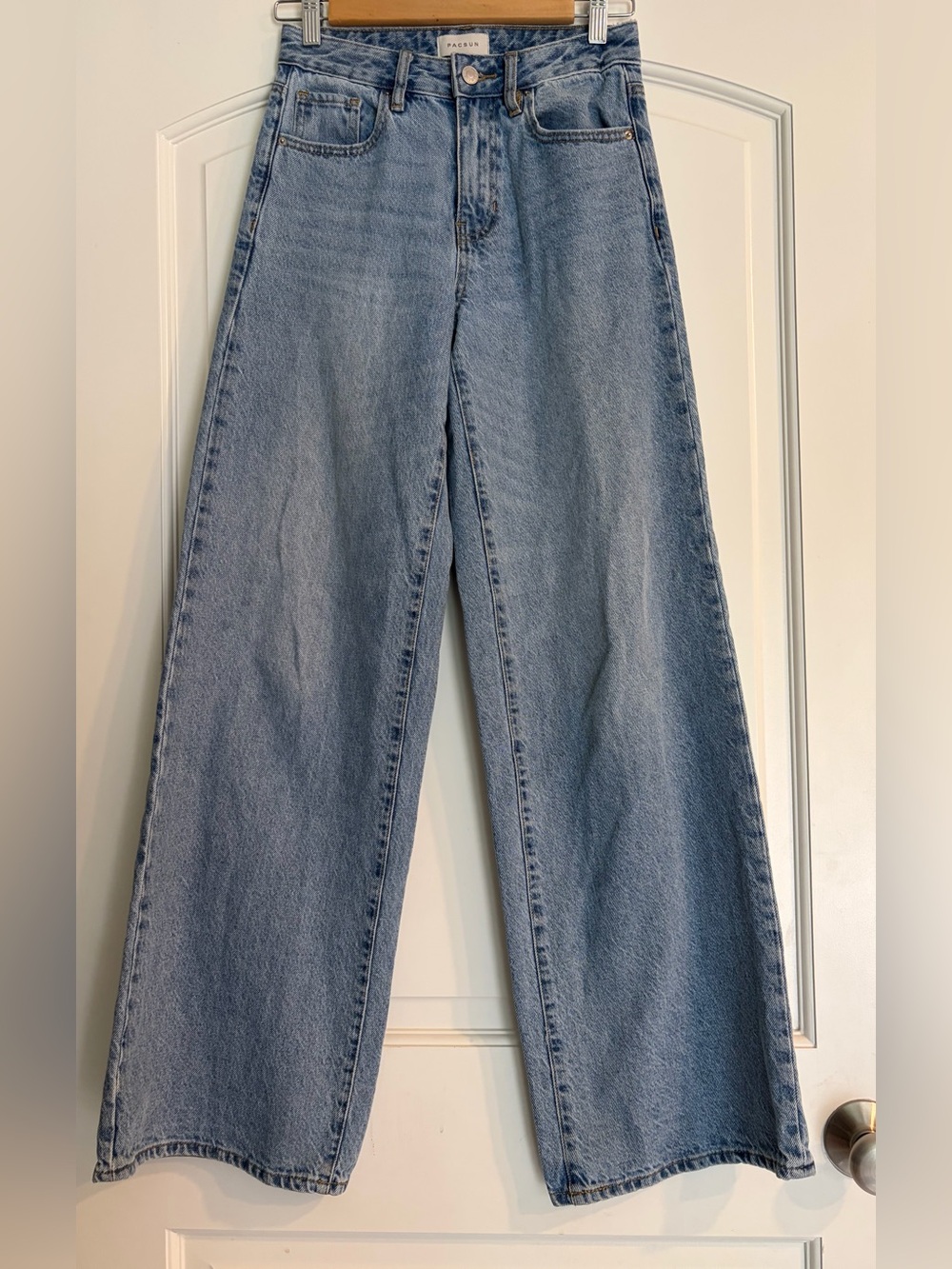 Pacsun Jessie High Rise Baggy Classic Light Blue Wide-Leg Women’s Jeans 24